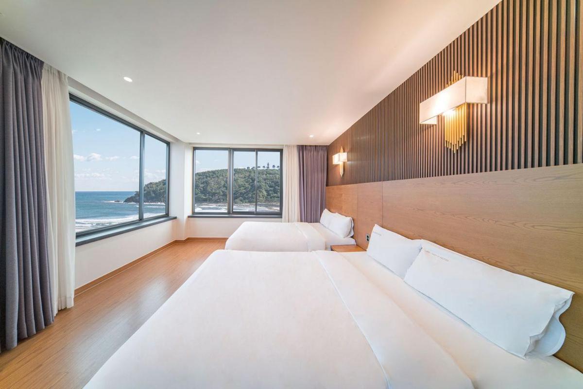 Two Y Hotel Yangyang Extérieur photo
