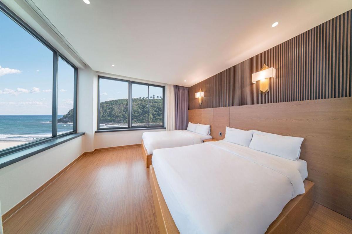 Two Y Hotel Yangyang Extérieur photo