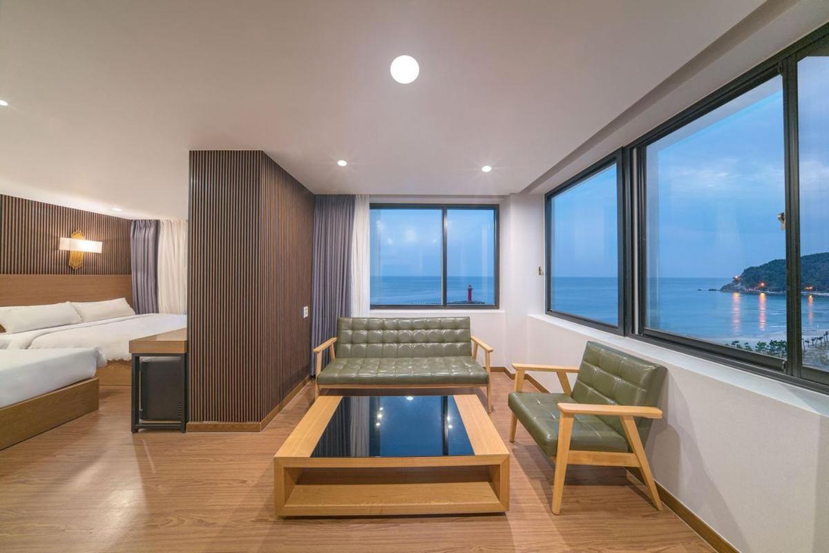 Two Y Hotel Yangyang Extérieur photo